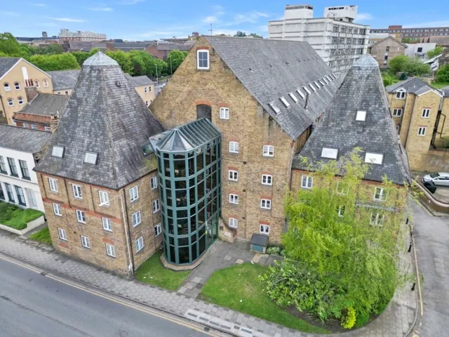 Clifton Road, Gravesend, DA11, photo 1