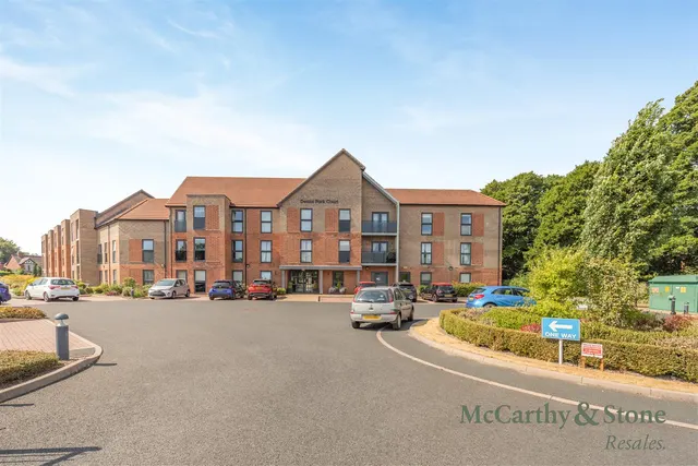 Kingsway, Stafford, ST16, photo 1
