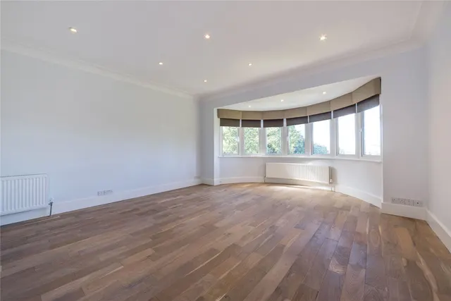 West Heath Road, London, NW3, photo 1