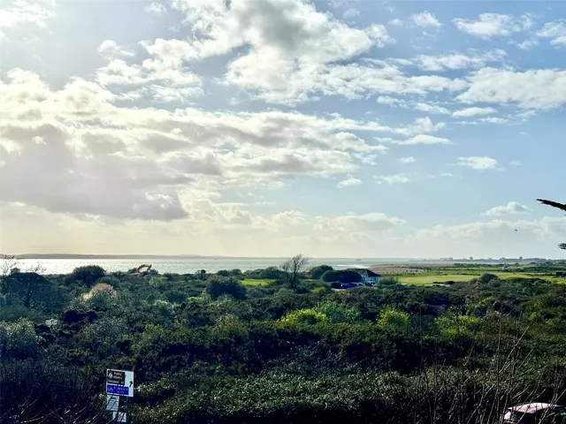 Sea Front, Hayling Island, PO11, photo 1