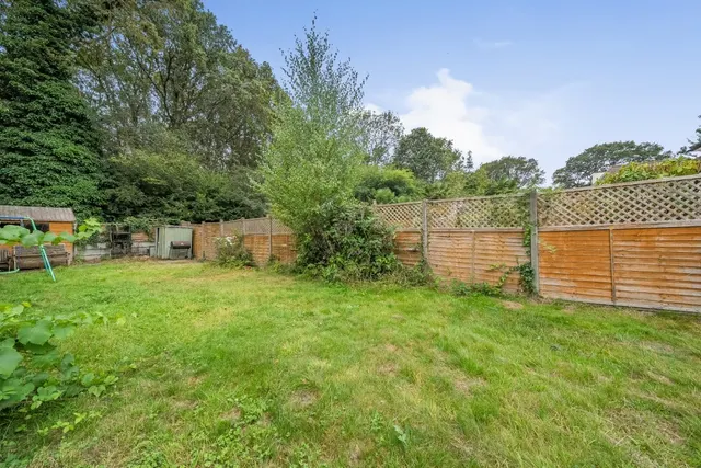Photo 3 — Keswick Avenue, Kingston Vale, London, SW15