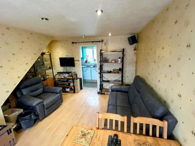 Photo 3 — Deepdales, Stafford, Staffordshire, ST17