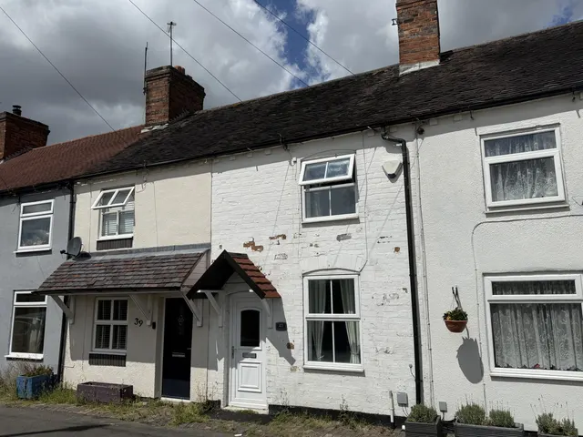 Cockspur Street, Birchmoor, photo 1