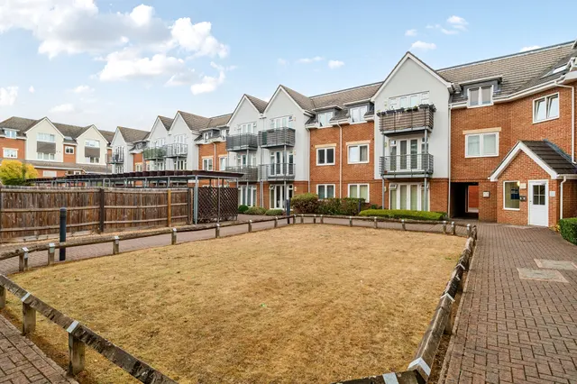 Old Dairy Close, Fleet, GU51, photo 1