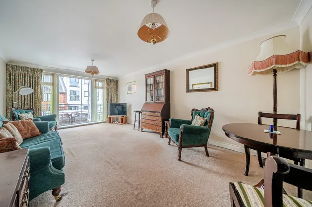 Old Dairy Close, Fleet, GU51, photo 3