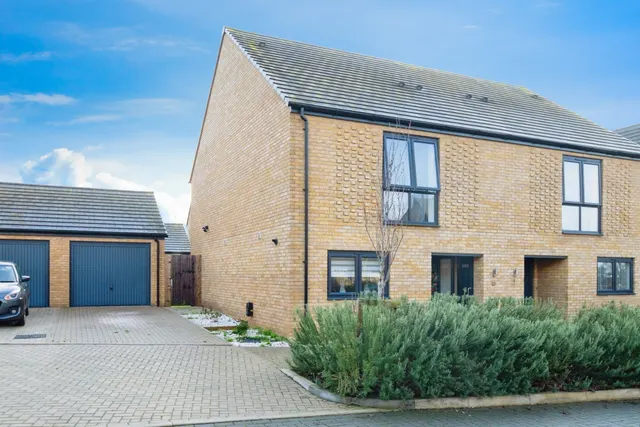 Rusling Way, Stevenage, photo 1