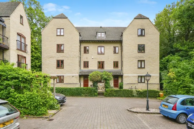 Dorchester Close, Headington, Oxford, photo 1