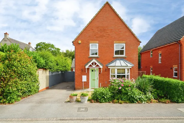 Dittander Close, Bicester, photo 1