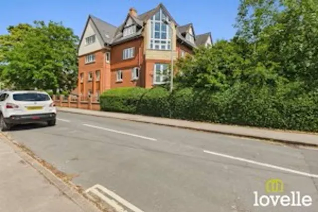 1 bedroom flat, Newgate Street, Shardeloes Court, HU16