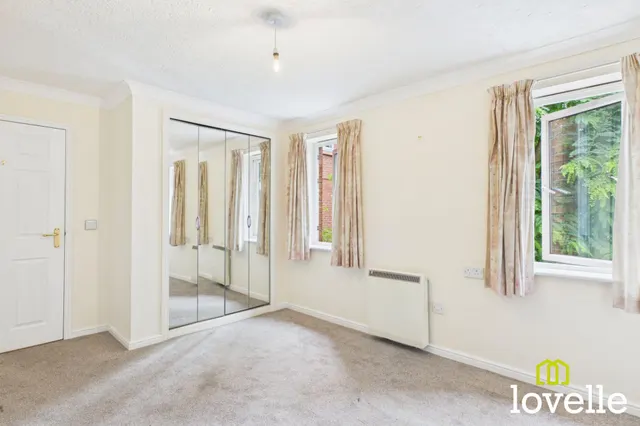 Newgate Street, Shardeloes Court, HU16, photo 3
