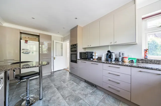 Photo 3 — Storrington, RH20 3HQ