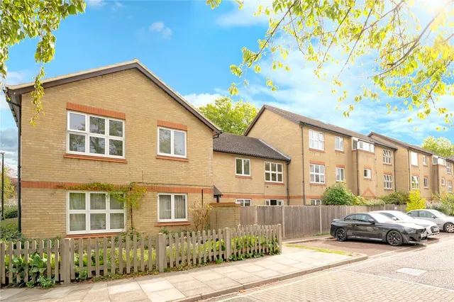 Ivybridge Close, Twickenham, TW1, photo 1