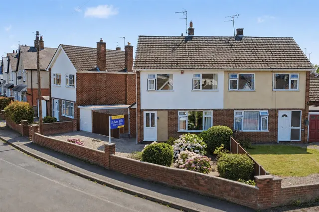 Waverley Avenue, Beeston, NG9, photo 1