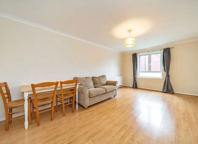 St. Pauls Close, Ealing, W5, photo 1