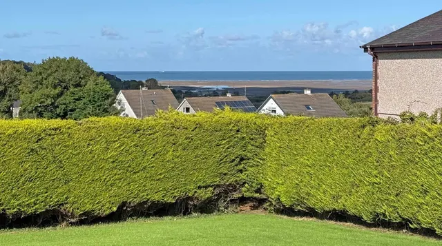Pentraeth, LL75, photo 3