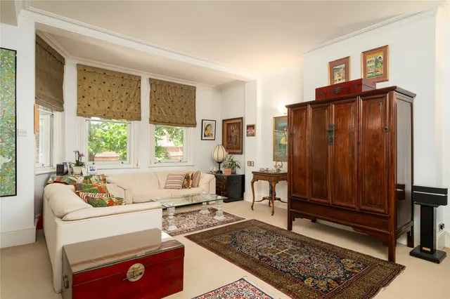 Photo 3 — Cheyne Court, Flood Street, Chelsea, SW3