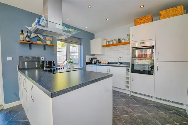 Brendon Gardens, Fair Oak, SO50, photo 3