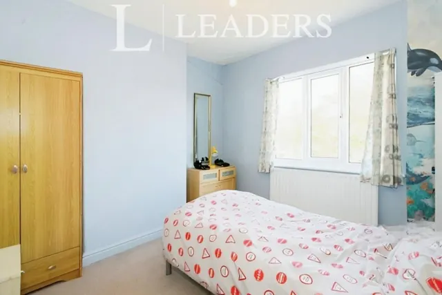 The Avenue, Stoke-on-Trent, ST4, photo 3