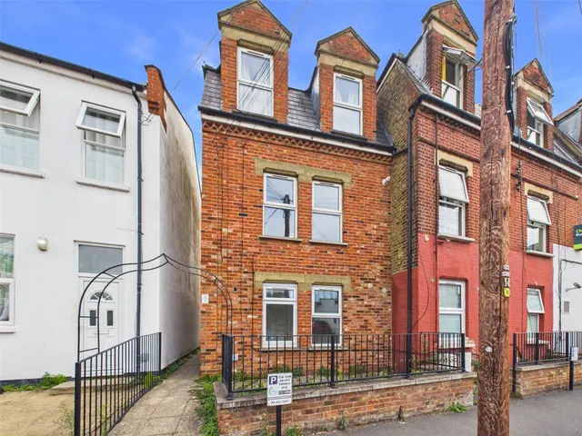Heath Road, Twickenham, TW1, photo 1