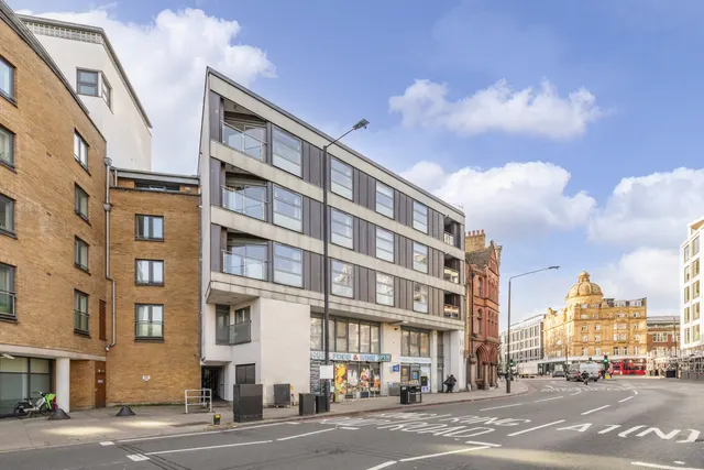 Goswell Road, Angel, EC1V, photo 1