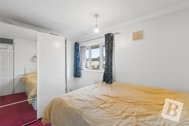 Muggeridge Road, Dagenham, RM10, photo 3