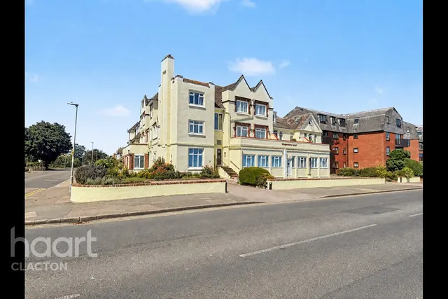 Marine Parade East, Clacton-On-Sea, CO15, photo 2