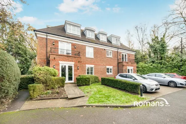 London Road, Sunningdale, SL5, photo 2