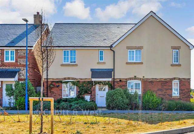 Munday Road, Selsey, PO20, photo 1