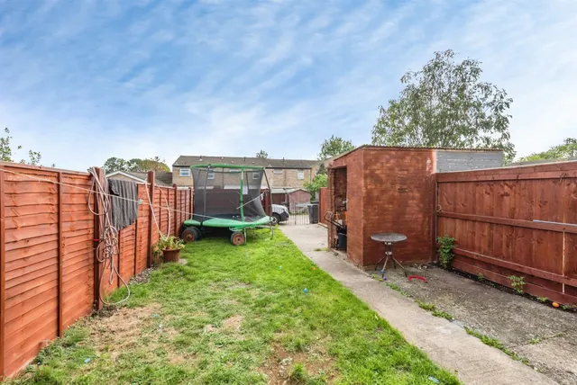 Cottington Close, Freshbrook, SN5, photo 2