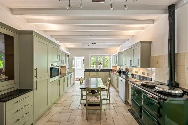 Heather Way, Felbridge, RH19, photo 3