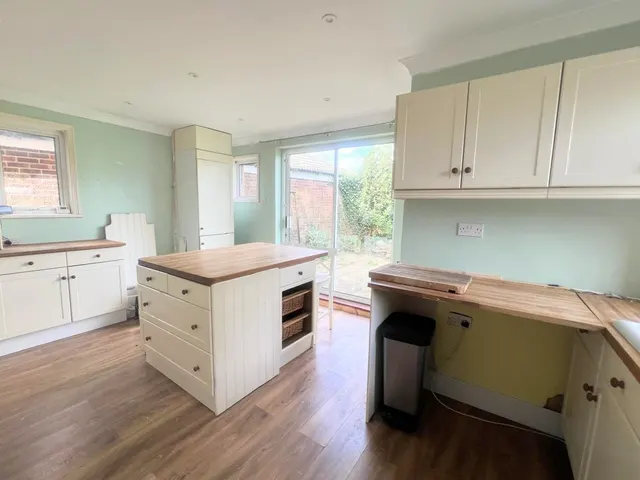 Photo 3 — Underwood Road, Rothwell, NN14