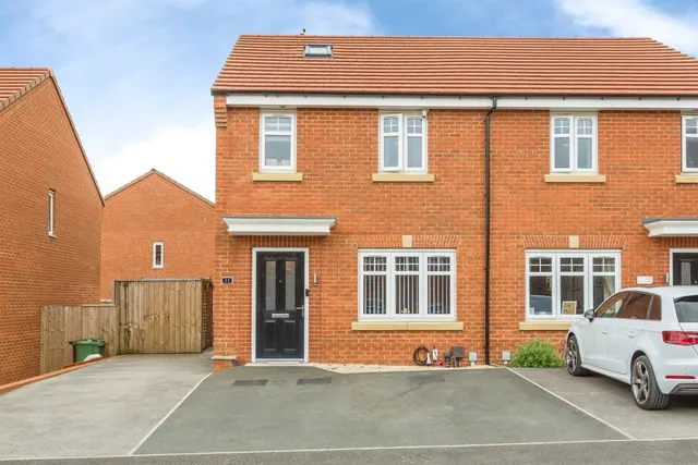 Aspen Mews, Stanley, Wakefield, photo 1
