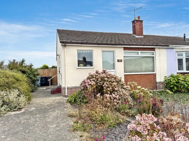 Sunningdale, Abergele, Conwy, LL22 7UB, photo 1