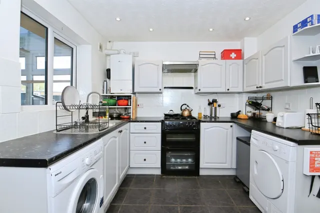 Heatherdale Close, Farcet, PE7, photo 2