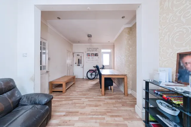 Iddesleigh Road, Bedford, MK40, photo 2