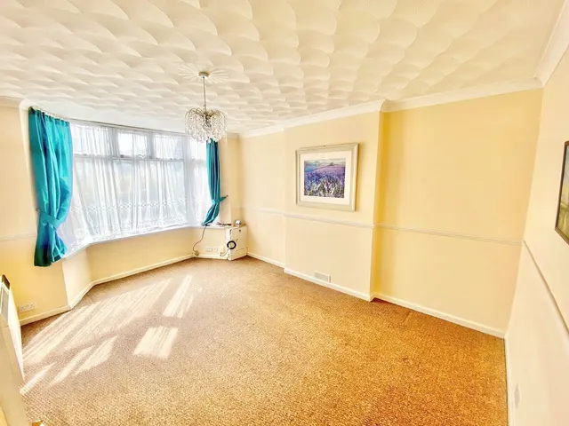 Wheatfield Road, NN3, photo 3