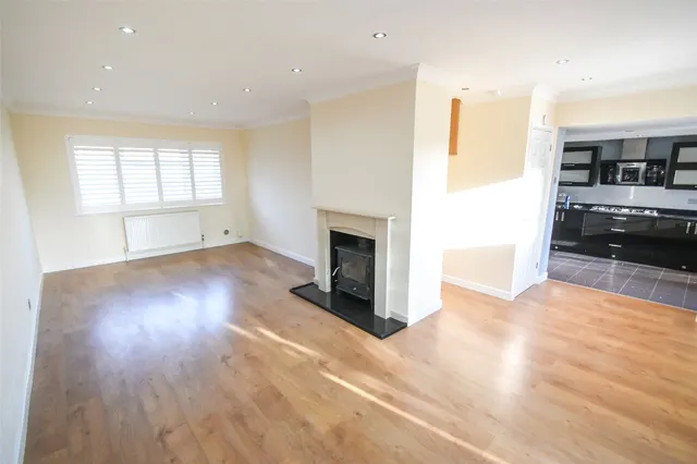 Photo 3 — Bell Meadow Road, Hook, Hampshire, RG27 9HJ
