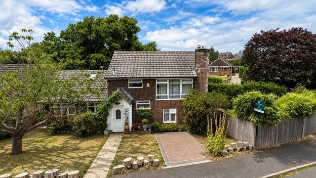 Sway, Lymington, SO41, photo 1
