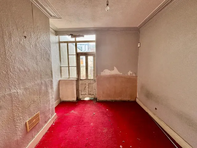 Photo 3 — Camelford Road, Greenbank. Bristol BS5 6HW