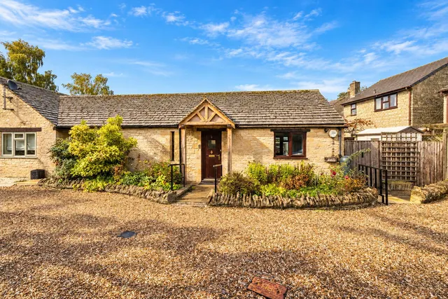 Station Road, Andoversford, GL54, photo 1
