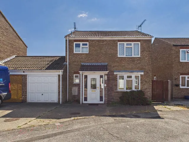 Capel Close, Trimley St. Martin, IP11, photo 1