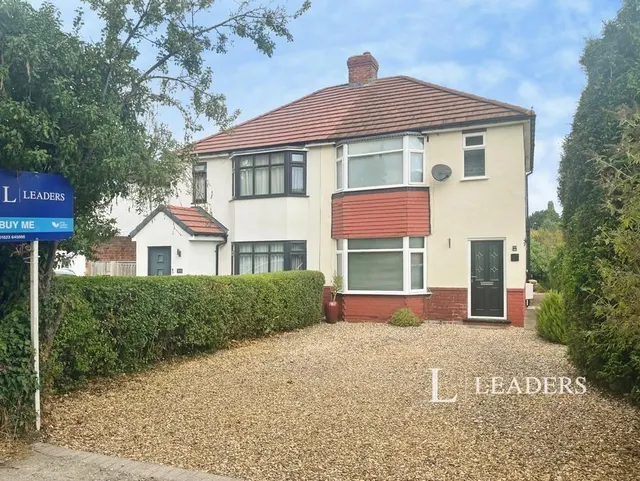 3 bedroom house, Eakring Road, Mansfield, NG18
