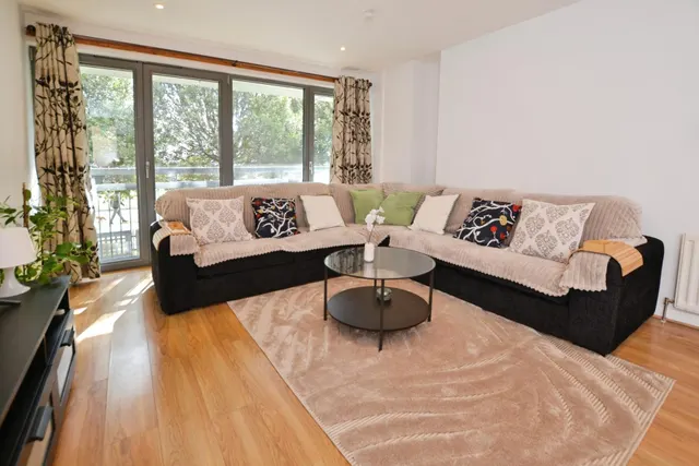 Western Harbour Terrace, Edinburgh, EH6, photo 3