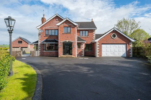 Hillsborough Road, Dromore, BT25, photo 1