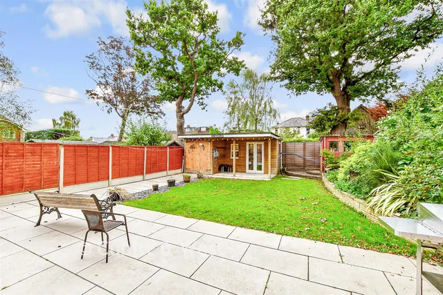 Bramley Close, Waterlooville, PO7, photo 2