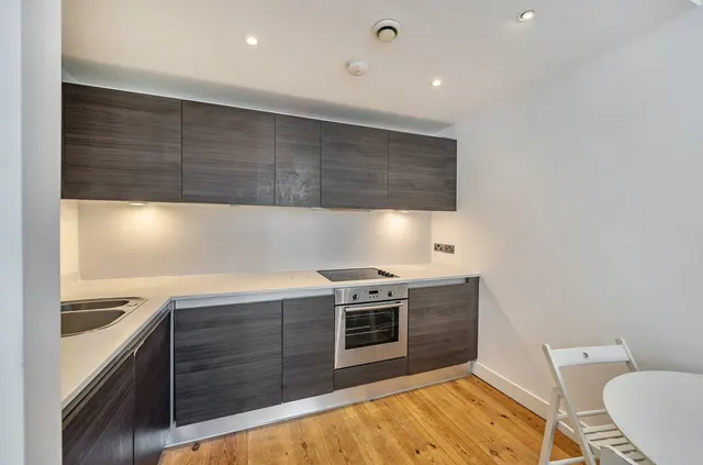 Burnett Street, Bradford, BD1, photo 2