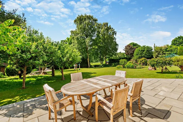 Bishops Green, Newbury, RG20, photo 2