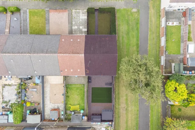 Photo 2 — Chapelhill, Kirkcaldy, KY2 6PZ