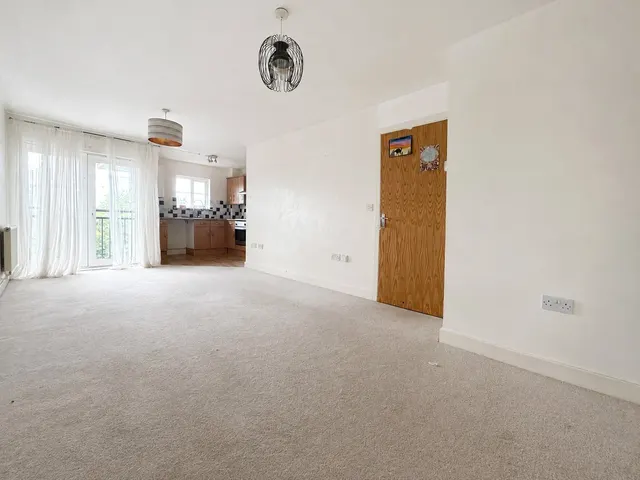 Photo 3 — Fleming Road, Chafford Hundred, Grays, Essex, RM16