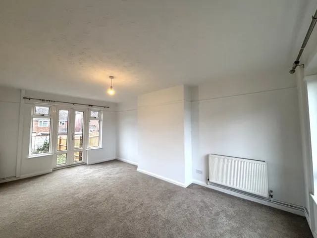 Butts Court, Heavitree, EX2, photo 3